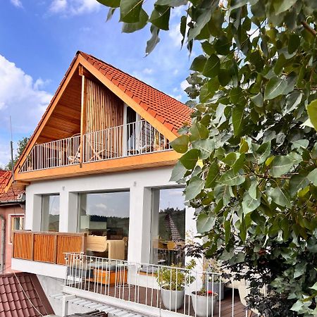 Shard Boutique Hotel-Adult Only Braşov Buitenkant foto
