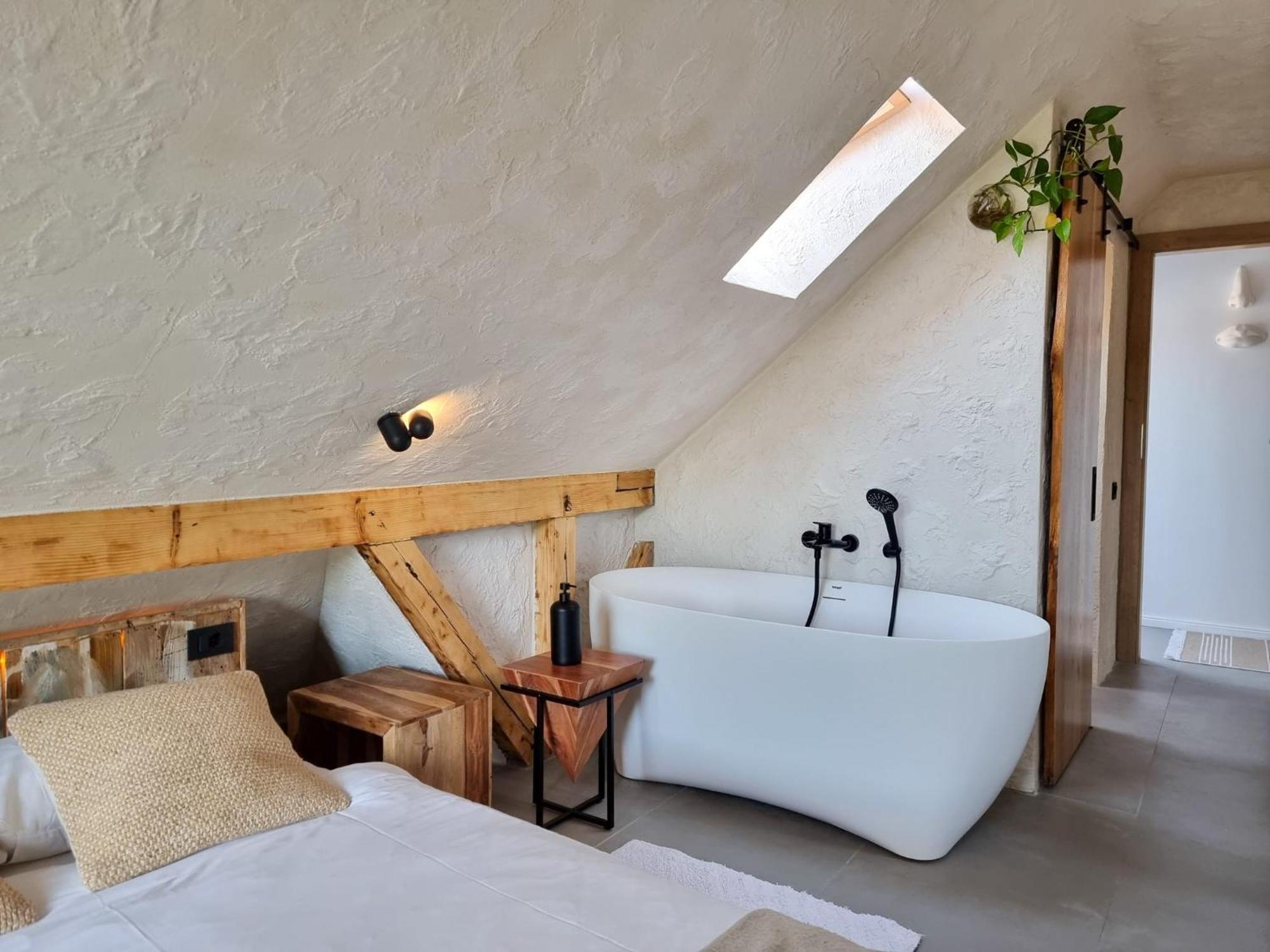 Shard Boutique Hotel-Adult Only Braşov Buitenkant foto