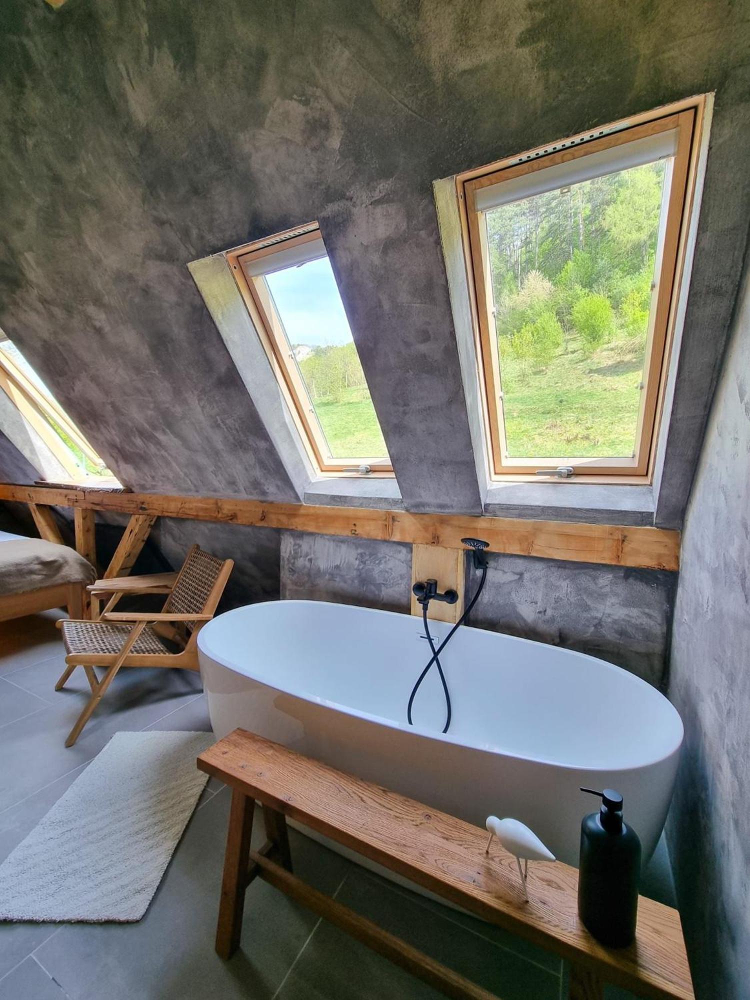 Shard Boutique Hotel-Adult Only Braşov Buitenkant foto
