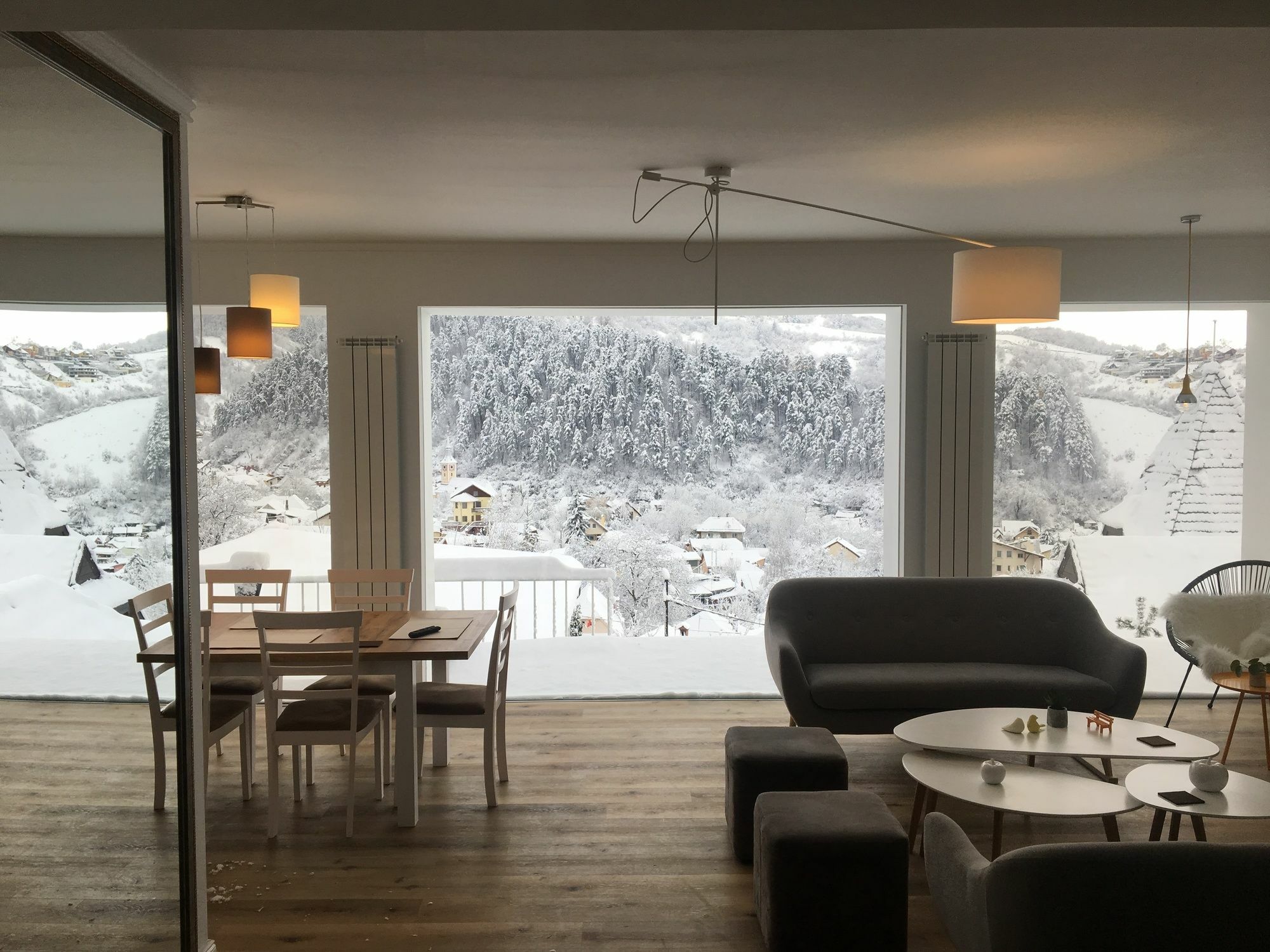 Shard Boutique Hotel-Adult Only Braşov Buitenkant foto